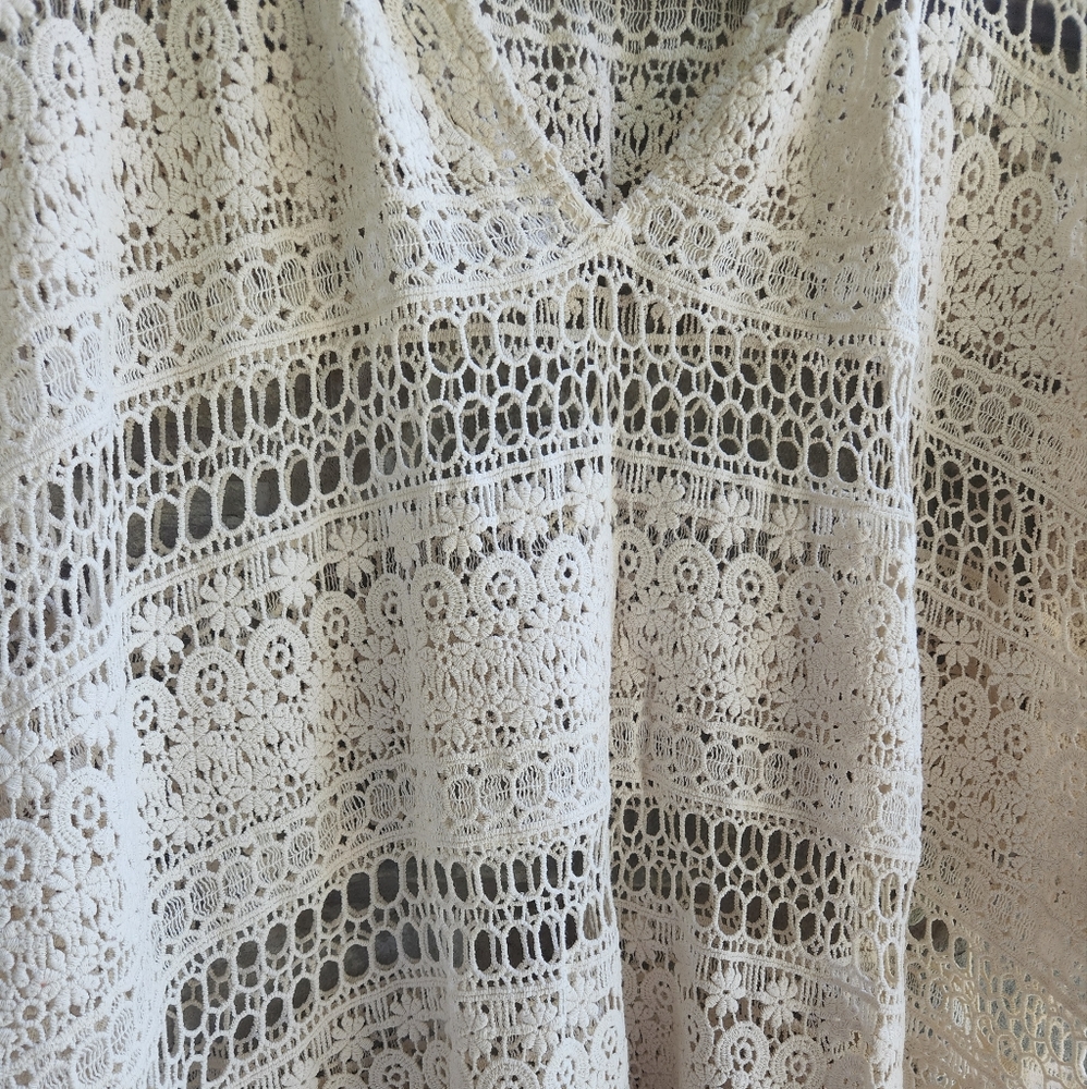 Cabi Crocheted Top - Picture 6 of 9
